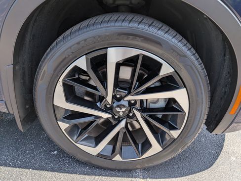 Used 2024 Mitsubishi Outlander SEL FWD image 12