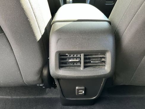 Used 2021 Chevrolet Equinox LS w/ LS Convenience Package AWD/4WD image 22