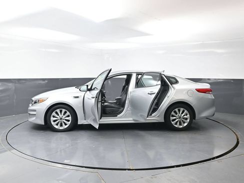Used 2017 Kia Optima EX w/ Premium Package FWD image 56