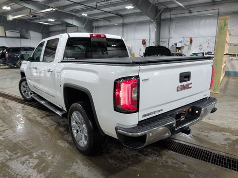 Used 2018 GMC Sierra 1500 SLT image 4
