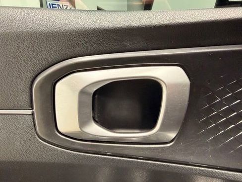 Used 2021 Kia Sorento S w/ Panoramic Sunroof Package FWD image 22