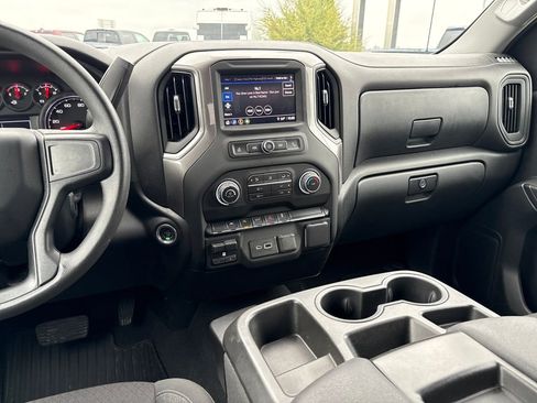 Used 2024 Chevrolet Silverado 1500 Custom image 22