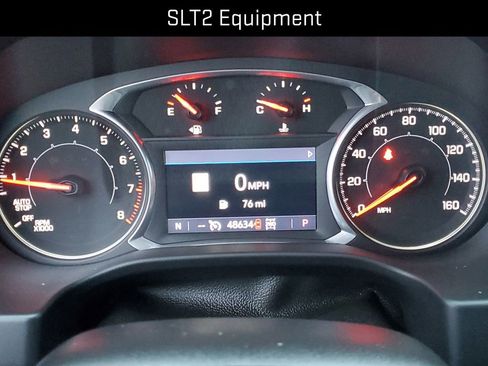 Certified 2022 GMC Acadia AT4 w/ Preferred Package image 11