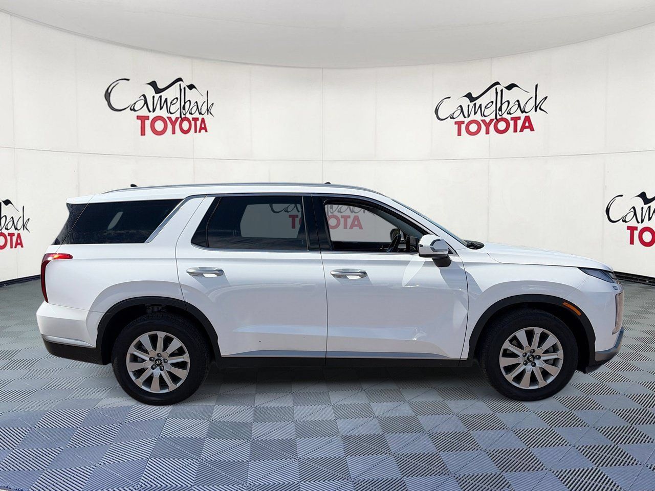 Used 2025 Hyundai Palisade SEL FWD image 9