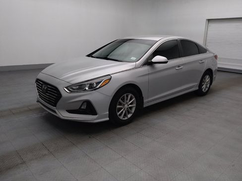 Used 2019 Hyundai Sonata SE FWD image 2