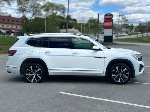 Used 2024 Volkswagen Atlas SEL Premium R-Line AWD/4WD image 6