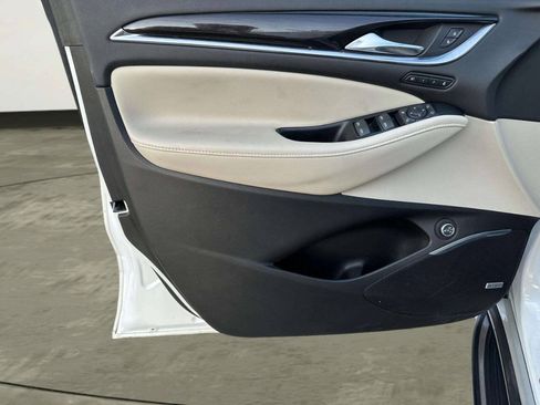 Used 2019 Buick Enclave Premium FWD image 11