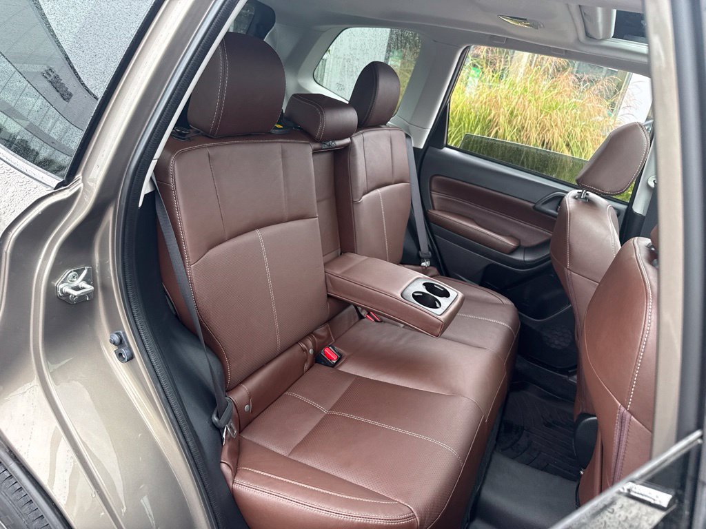Used 2017 Subaru Forester 2.5i Touring AWD/4WD image 25