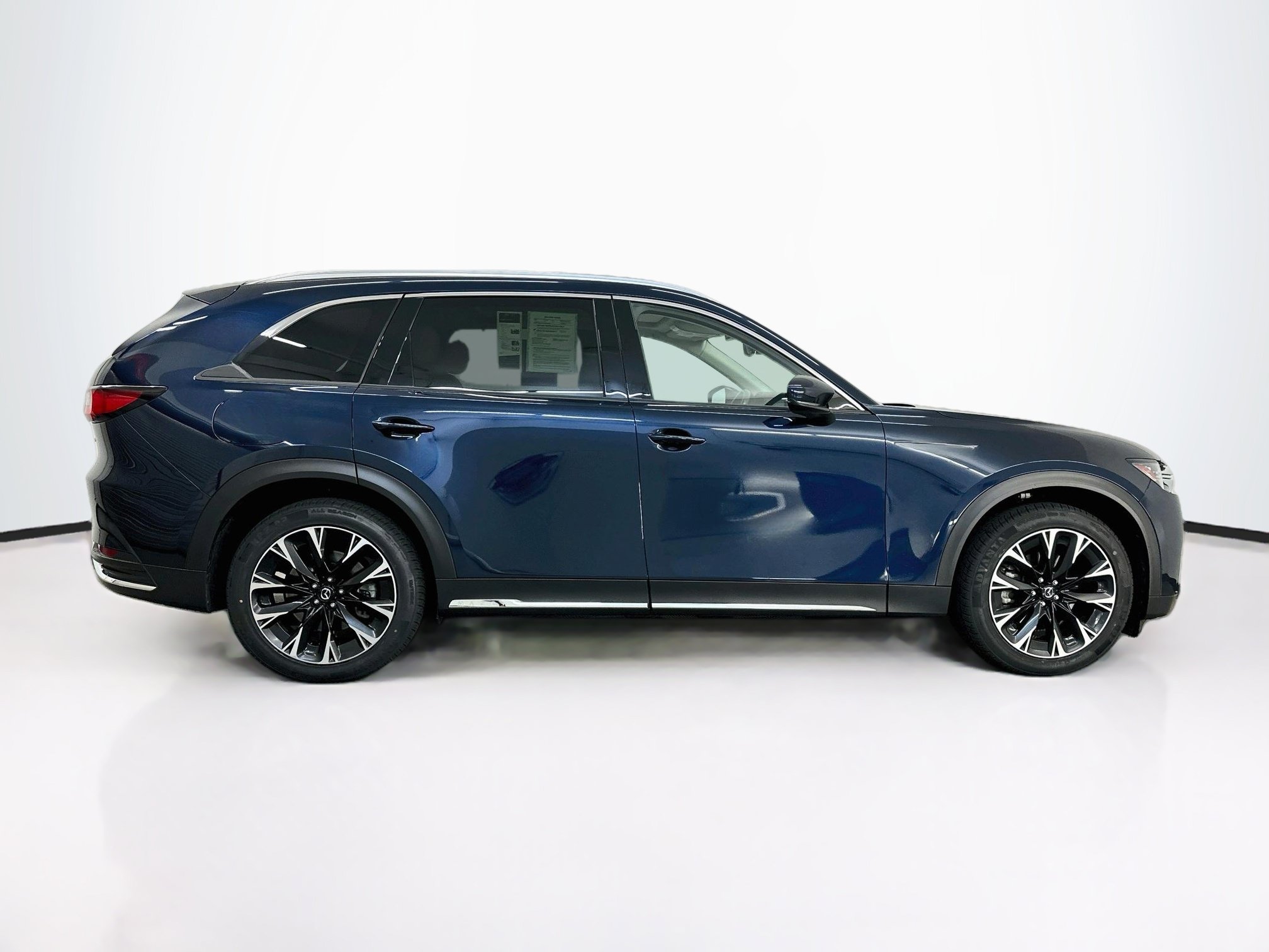 Used 2024 MAZDA CX-90 Plug-In Hybrid w/ Premium Pkg AWD/4WD image 10