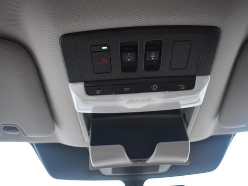 New 2026 Nissan Pathfinder Platinum image 47