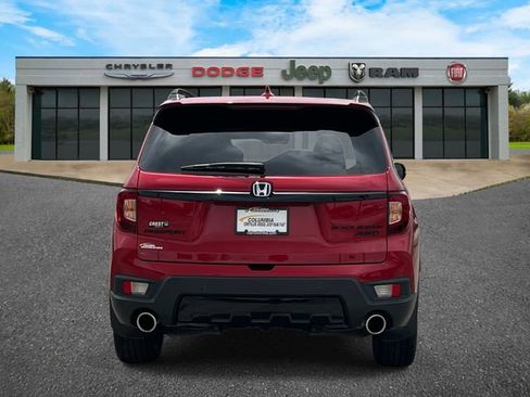 Used 2025 Honda Passport Black Edition image 4