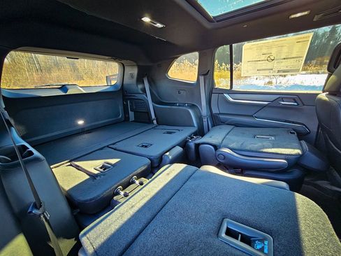 New 2026 GMC Acadia Elevation w/ Elevation Premium Package image 38