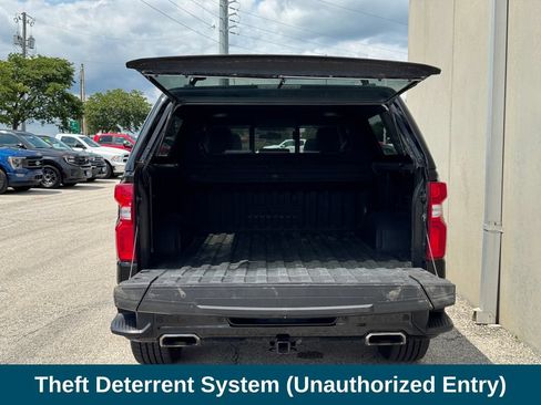 Used 2022 Chevrolet Silverado 1500 High Country w/ LPO, Dark Essentials Package AWD/4WD image 35