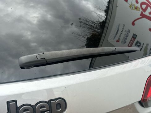 Used 2019 Jeep Grand Cherokee High Altitude image 17