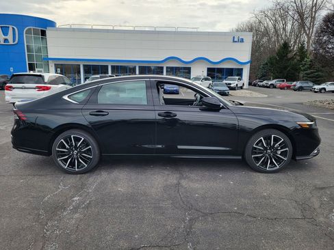 New 2026 Honda Accord Touring image 2