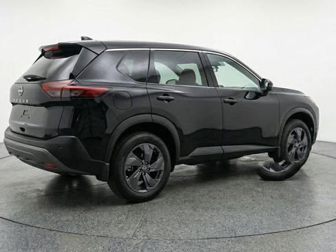 Used 2025 Nissan Rogue SV AWD/4WD image 9
