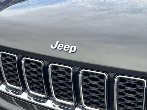 Used 2024 Jeep Grand Cherokee Limited 4xe AWD/4WD image 8