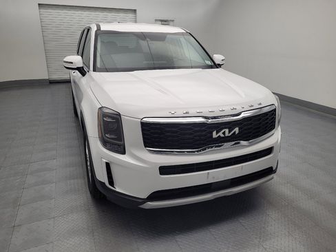 Used 2022 Kia Telluride LX AWD/4WD image 14