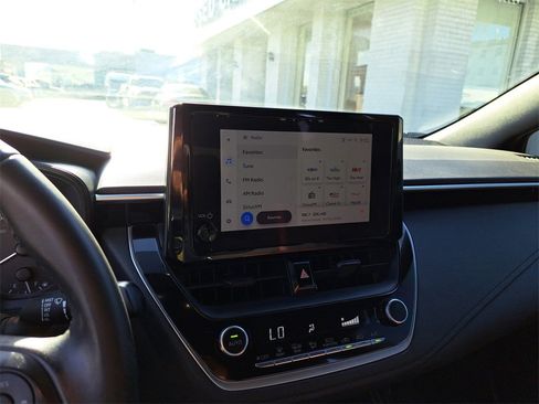 Used 2023 Toyota Corolla SE image 19