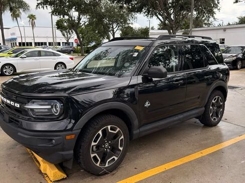Used 2021 Ford Bronco Sport Outer Banks w/ Outer Banks Package AWD/4WD image 2