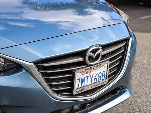 Used 2016 MAZDA MAZDA3 i Sport w/ Preferred Equipment Package image 6