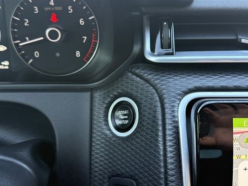 Used 2020 Land Rover Range Rover Velar R-Dynamic S image 35