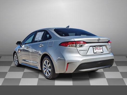 Used 2024 Toyota Corolla LE image 4