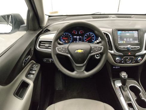 Used 2019 Chevrolet Equinox LS FWD image 22