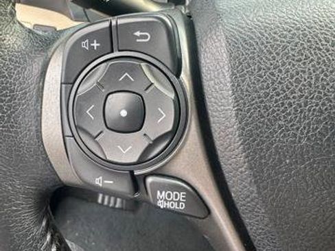 Used 2014 Toyota Venza XLE image 14