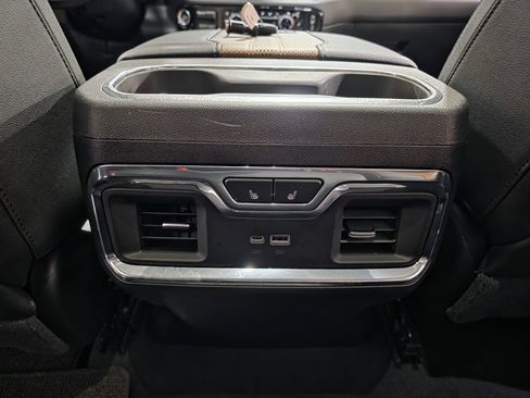 Certified 2025 Chevrolet Silverado 3500 High Country w/ High Country Premium Package AWD/4WD image 24