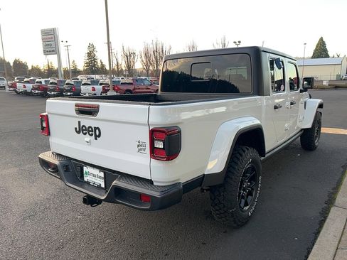 New 2026 Jeep Gladiator Sport image 11