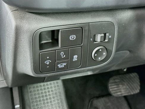 Used 2024 Hyundai Ioniq 6 SE RWD image 10