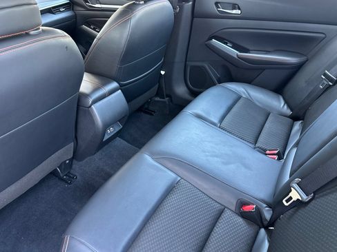 Used 2024 Nissan Altima 2.5 SR FWD image 12