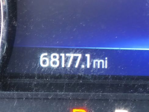 Used 2023 Ford Explorer XLT w/ Equipment Group 202A image 29