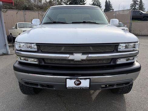 Used 2000 Chevrolet Silverado 2500 LT w/ Firm Ride Suspension Pkg image 3