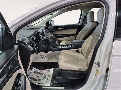 Certified 2021 Ford Edge Titanium w/ Equipment Group 301A image 10