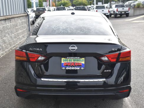 Used 2023 Nissan Altima 2.5 SV AWD/4WD image 6