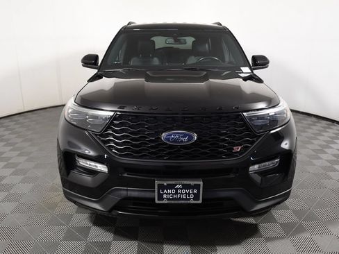 Used 2022 Ford Explorer ST w/ Equipment Group 401A AWD/4WD image 2