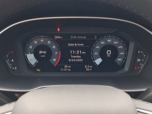 New 2025 Audi Q3 2.0T Premium image 18