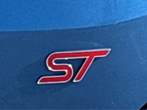 Used 2019 Ford Edge ST w/ Equipment Group 401A image 24