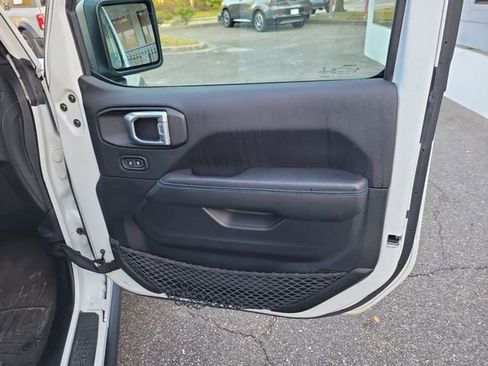 Used 2021 Jeep Wrangler Unlimited Rubicon 4xe w/ Steel Bumper Group image 35