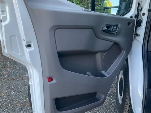 New 2026 Ford Transit 250 Low Roof RWD image 15