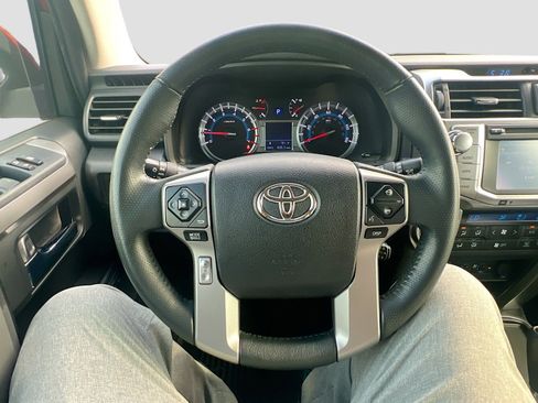 Used 2017 Toyota 4Runner Limited image 11