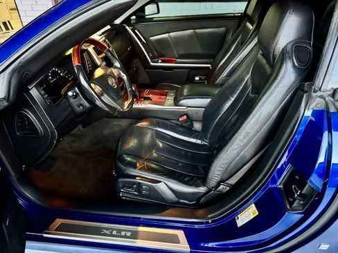 Used 2006 Cadillac XLR image 21