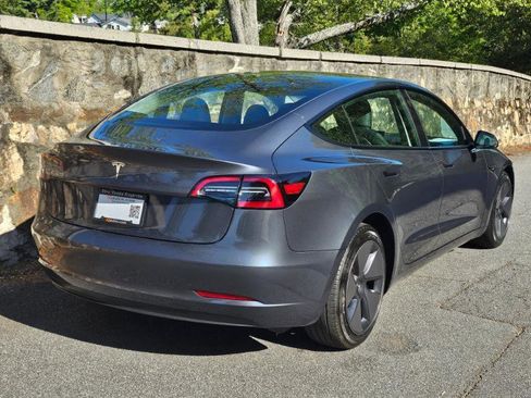 Used 2023 Tesla Model 3 Standard Range image 11