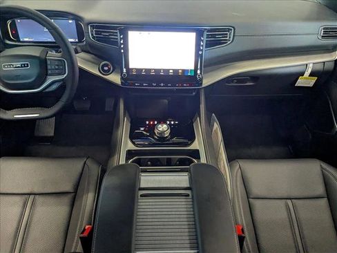 New 2025 Jeep Wagoneer Series II image 15