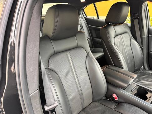 Used 2009 Lincoln MKS FWD image 63