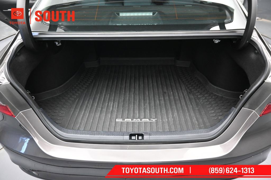Used 2022 Toyota Camry LE FWD image 26