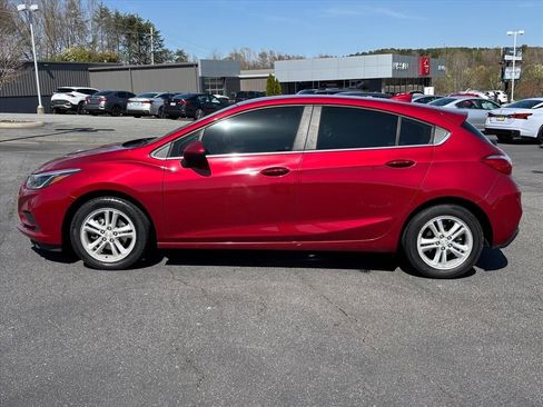 Used 2017 Chevrolet Cruze LT w/ Convenience Package image 22