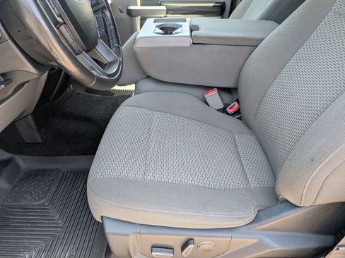 Used 2017 Ford F150 XLT w/ Equipment Group 302A Luxury AWD/4WD image 10
